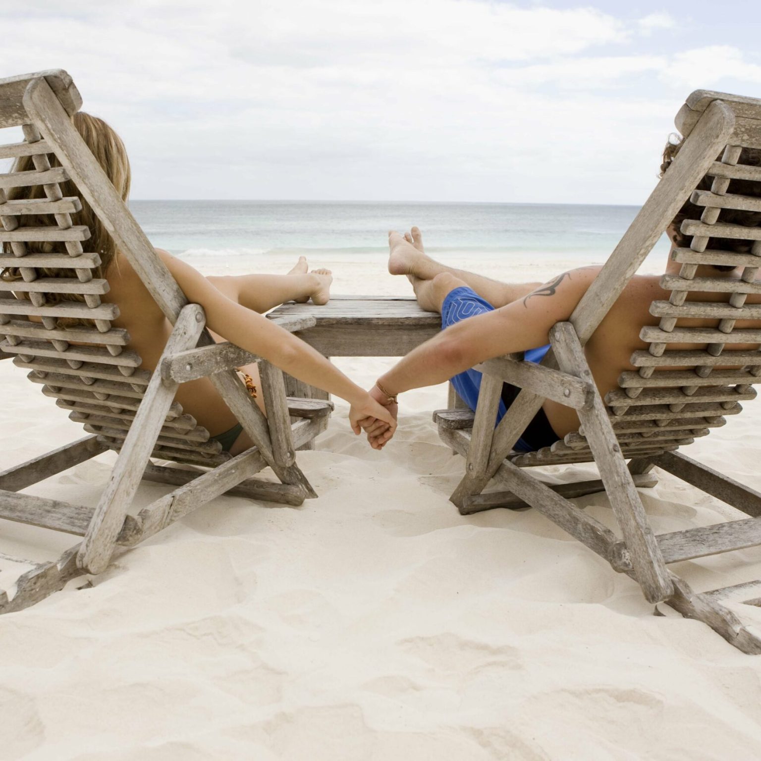 DLV_Beach_Couple_Chairs2-min